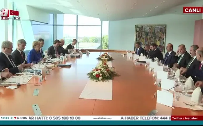 Başkan Erdoğan ve Merkel görüşmesinden ilk görüntüler
