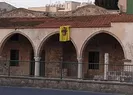 Bir provokasyon daha! Cami duvarına Bizans bayrağı