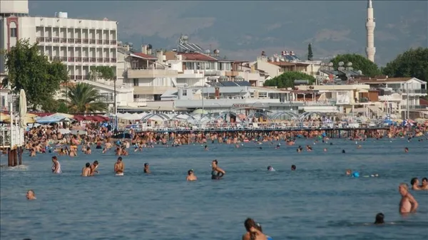 Turizm bölgelerinde bayram coşkusu! Otellere 600 bin misafir bekleniyor - 5