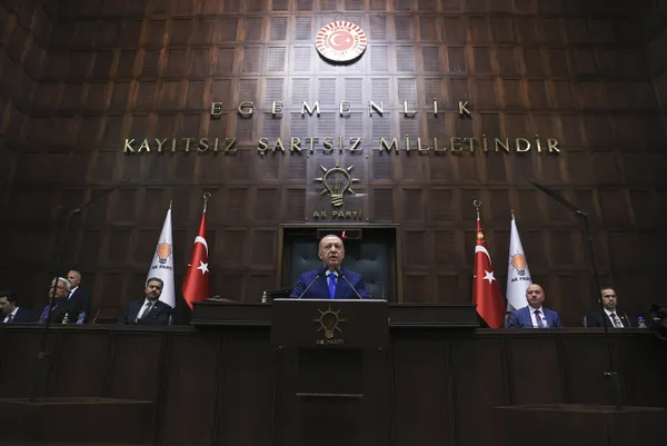 son-dakika-ak-parti-grup-toplantisi-baskan-recep-tayyip-erdogandan-onemli-aciklamalar-1652866745968.jpg Son dakika: AK Parti Grup Toplantısı | Başkan Recep Tayyip Erdoğan'dan önemli açıklamalar - 4