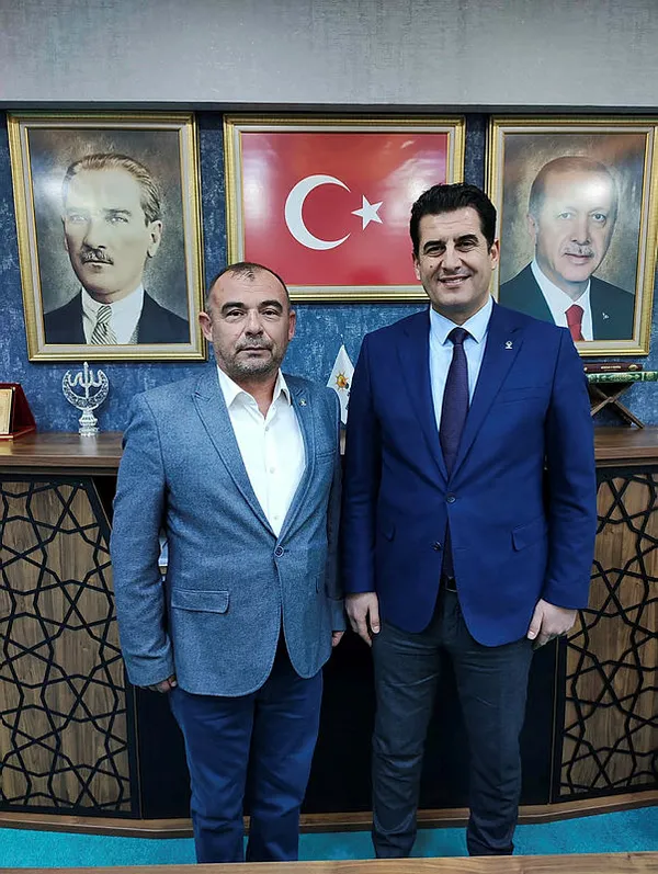 İYİ Parti’den istifa edip AK Parti’ye katıldı! İlçe Meclisinde dengeleri değiştiren ayrılık...