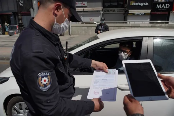 İçişleri Bakanlığından Çalışma İzinleri Görev Belgelerine yeni düzenleme! Süre uzatıldı