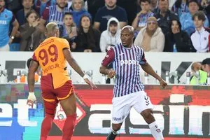 63. Ziraat Türkiye Kupası’nın sahibi bugün belli oluyor. Bir yanda sezonu çifte şampiyonlukla tamamlamak isteyen Galatasaray diğer tarafta sezonu kupayla bitirmenin peşinde olan Trabzonspor. Fırtına'da Fatih Fatih Tekke Cimbom'da Okan Buruk, kupaya erişmek için sahaya en iyi 11'lerini yazdı. İki ezeli rakibin 29 sezon sonra finaldeki randevusu naklen ve şifresiz olarak Atv’de yayınlanacak. Mücadeleyi ahaber.com.tr'den takip edebilirsiniz.