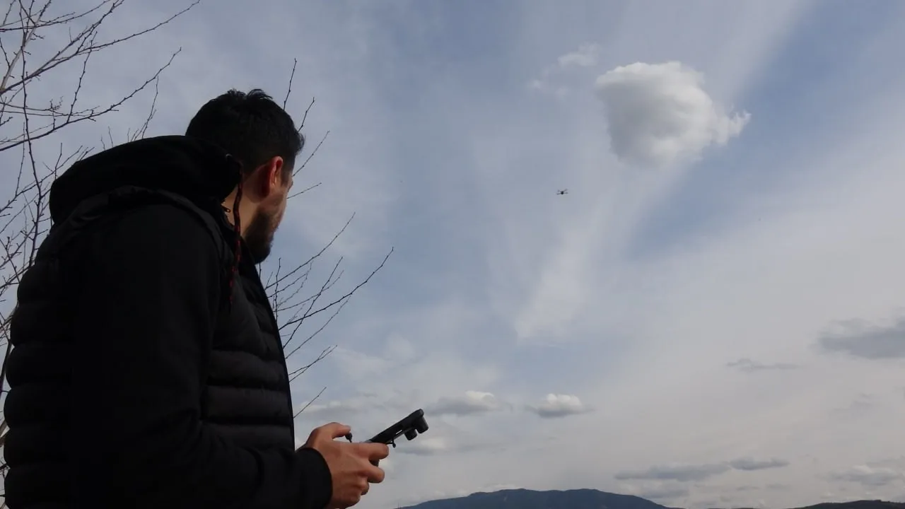 Karabük’te ilginç olay! Drone şahinin saldırısına uğradı