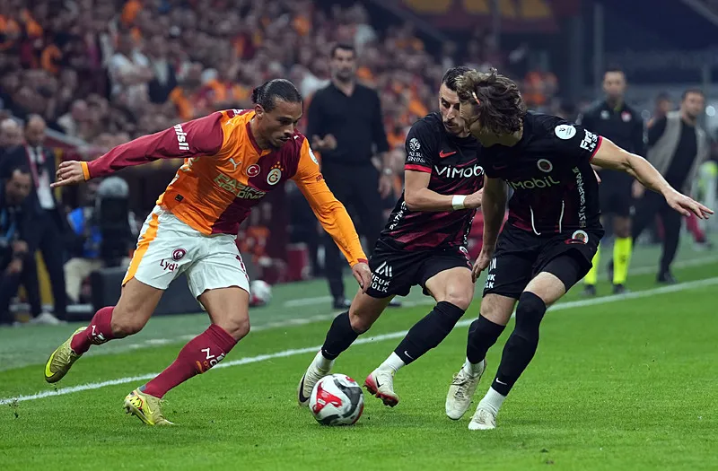 Gençlerbirliği Galatasaray maçında nefesler tutuldu! Şampiyonluk düğümü - 1