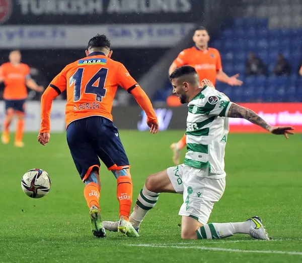 konyaspor-ile-basaksehir-puanlari-paylasti-1660587285884.jpg Konyaspor ile Başakşehir puanları paylaştı - 3