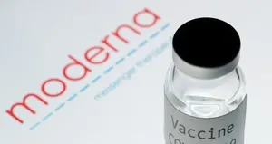Moderna’ya  Kovid-19 aşısı suçlaması
