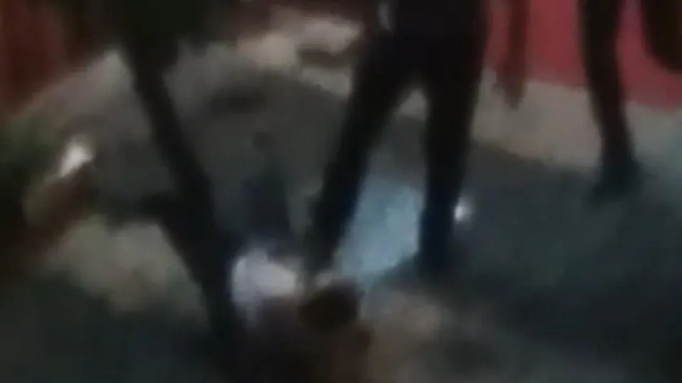 Vahşet anları kamerada! Sözlü sataşma bıçaklı kavgaya döndü