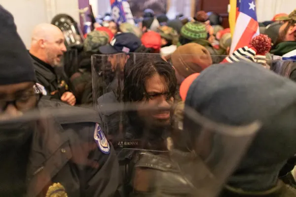 Son dakika | ABD Kongre binasına kanlı baskın! Ölü sayısı yükseliyor