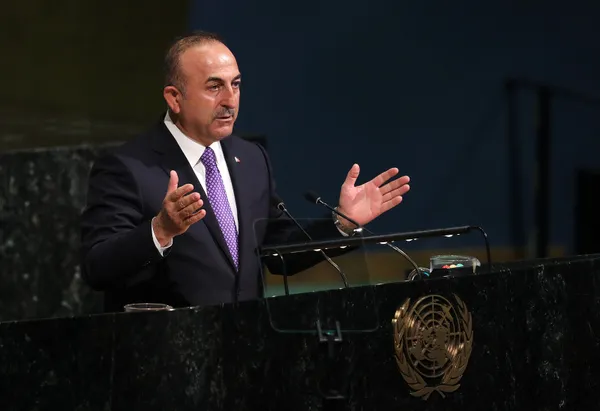 1680491921123.jpg Dışişleri Bakanı Mevlüt Çavuşoğlu New York'ta gazetecilere konuştu: PKK'ya helikopteri kim verdi? - 8