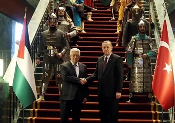 Cumhurbaşkanı Erdoğan'dan Mahmud Abbas'a tebrik