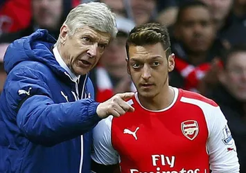 Dünyaca ünlü teknik direktör Arsene Wenger Mesut Özil'in Fenerbahçe'ye transferini yorumladı!