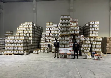 Adana'da 7,5 ton kaçak tütün ele geçirildi