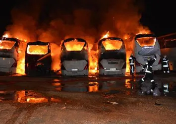 Bursa'da 6 otobüs küle döndü