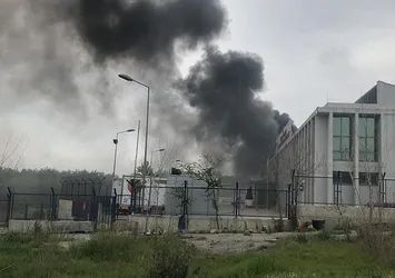 AFAD binası içinde otobüs yangını