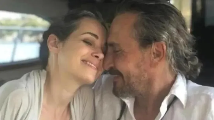 ozgu-namal-cocuklariyla-birlikte-olumden-dondu-1762944815587.jpeg Kaynak: Sosyal medya