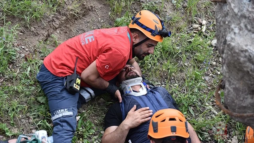 UMKE nedir, ne iş yapar? UMKE GÖNÜLLÜ başvurusu nasıl yapılır? Şartları neler? Kimler gönüllü olabilir? Görevleri nelerdir? 6