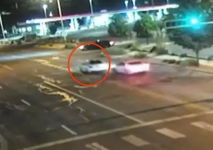 Kaçtıkları polis canlarını böyle kurtardı