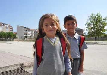 7 yaşındaki Baran görenleri şaşırtıyor