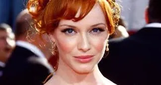 Göğüsleri yüzde yüz gerçek!