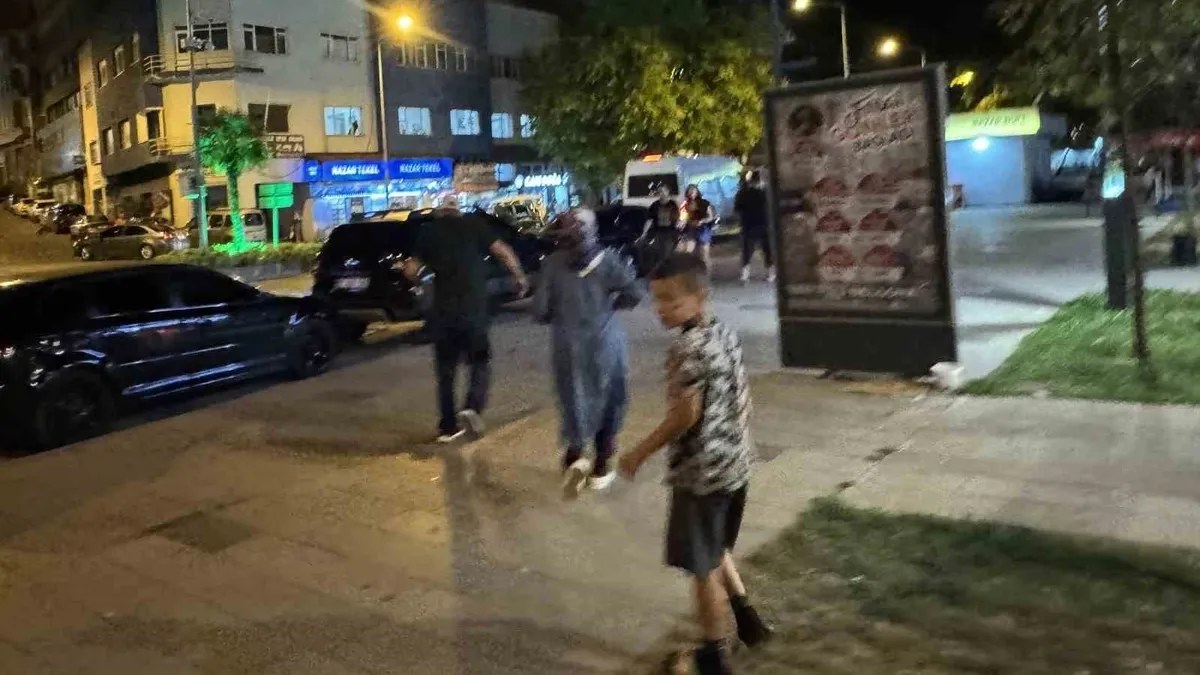 Milli maç izlerken kabusu yaşadı! Parmağı koptu