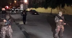 Bağcılar’da okul önünde silahlı çatışma