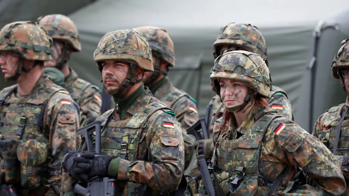 Alman ordusunda cinsel saldırı skandalı: 20 asker ihraç edildi