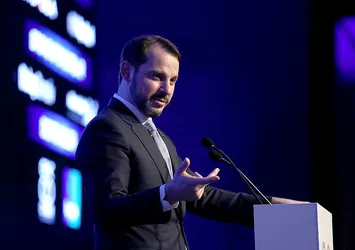 Bakan Albayrak'tan kritik mesajlar