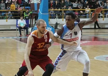 Galatasaray, Trabzonspor'u devirdi