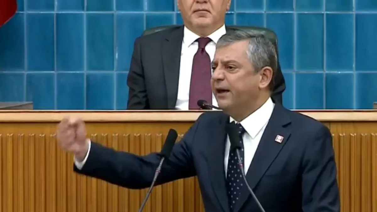 CHP'de tarihi bölünme! Özgür Özel ilan etti: Yeni partimizi kuruyoruz