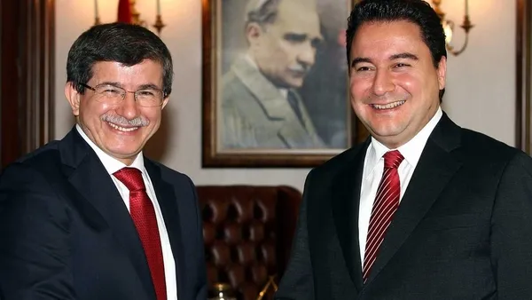 1692426898260.jpg Seçimlerde 'sıfır' oy katkısıyla CHP'den 10 milletvekili koparan Ahmet Davutoğlu: Sanki biz CHP'yi dolandırdık