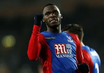 Fenerbahçe transfer haberleri bugün | Sarı lacivertli takımda Benteke heyecanı