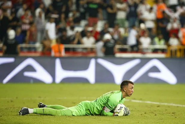 GALATASARAY ANTALYASPOR CANLI İZLE | 21 Ocak GS Antalyaspor maçı kesintisiz, canlı yayın nereden izlenir?