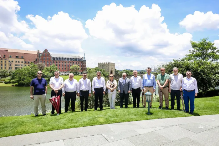 Çinli şirketler Türkiye’ye gelecek! TBMM heyeti Çin’in teknoloji üssünde temaslarda bulundu