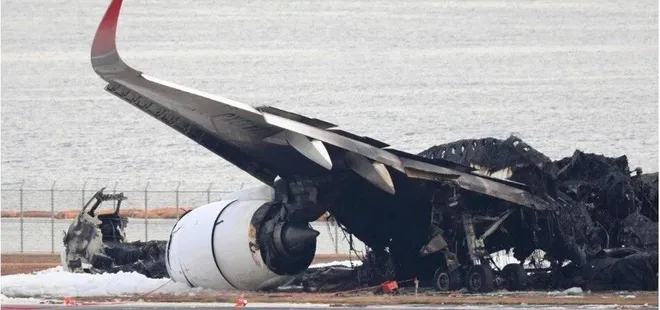 Tokyo’da iki yolcu uçağı apronda çarpıştı