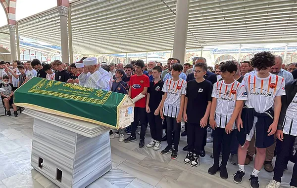 Son dakika: Kumburgaz'da 3 öğrencinin öldüğü kaza anı araç kamerasında: Korkunç ayrıntı! Sürücü gözaltında - 9