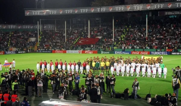 turkiye-ermenistan-maci-ne-zaman-saat-kacta-milli-mac-hangi-kanalda-sifresiz-mi-1679730496599.jpg Türkiye Ermenistan maçı ne zaman, saat kaçta? Milli maç hangi kanalda, şifresiz mi? - 3