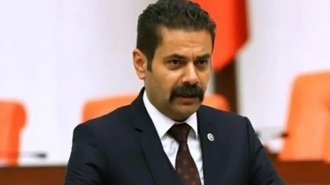 CHP’li Tunç Soyer'in "İzmir bayrağı ve parası" isteğine MHP’li vekilden çok sert tepki: Aleni ihanettir - 1