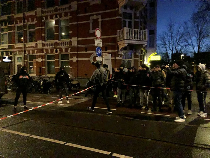 Son dakika: Hollanda’da Apple mağazasında rehine krizi