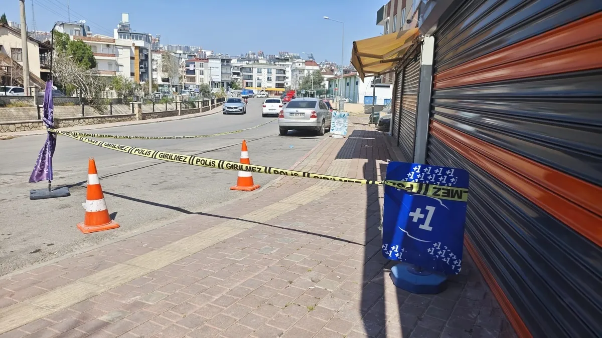 Esnaf kavgası katliama dönüştü, komşu markete kurşun yağdı