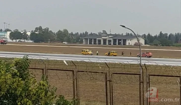 Adana’da piste inen uçağın önüne atladılar! Çok sayıda gözaltı