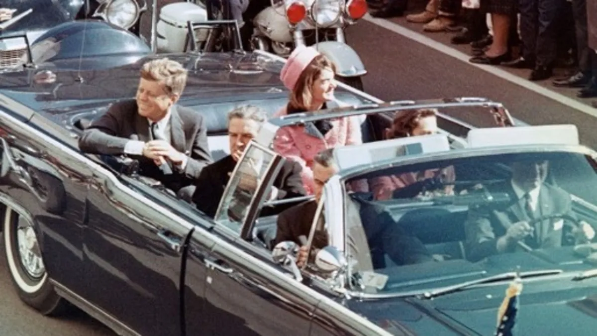 Trump'tan Kennedy suikastı hamlesi: Tüm gizli belgeleri açıklayacak!