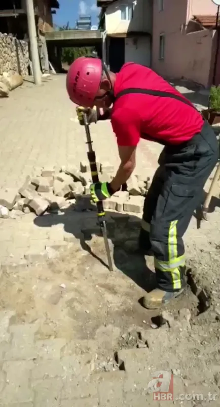 Yer altından gelen garip sesler ekipleri harekete geçirdi! Kanalizasyondan çıkan şoke etti 2