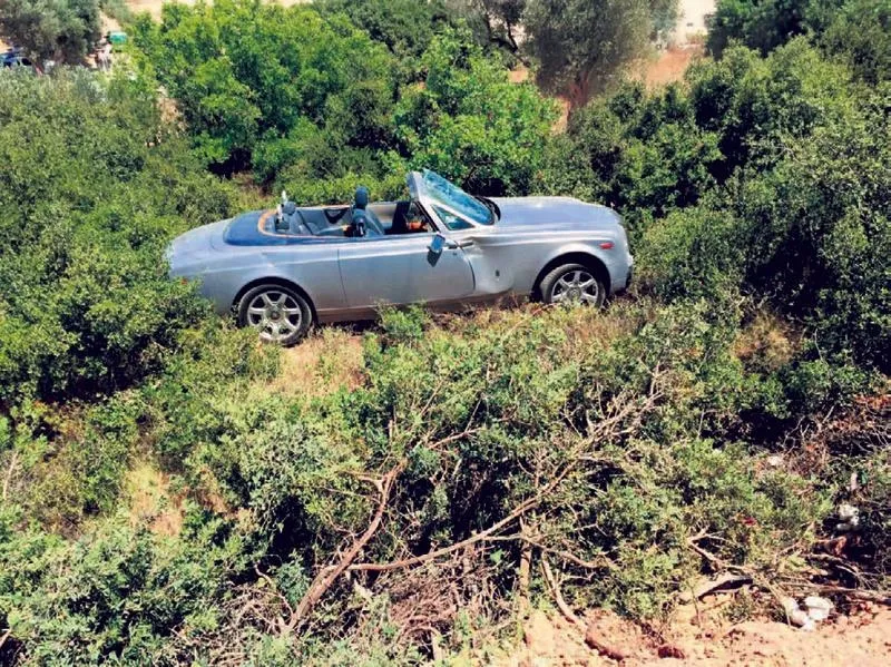 Ali Ağaoğlu’nun Rolls Royce’u kaza yaptı - 1