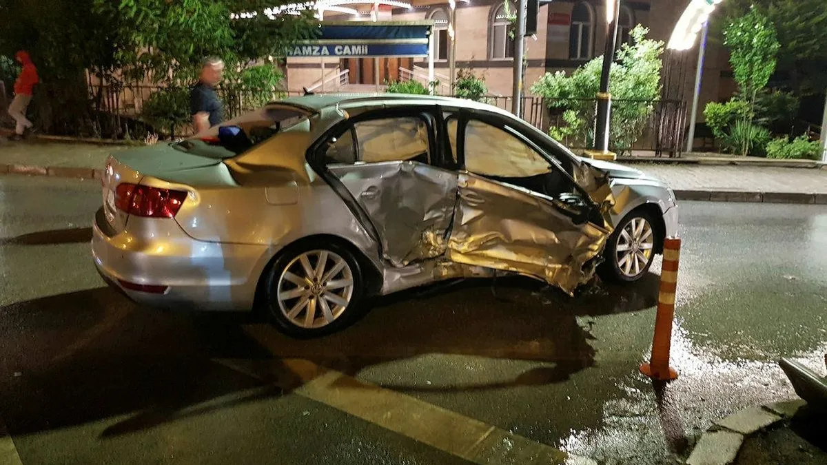 Samsun'da kavşakta kaza! 4 yaralı