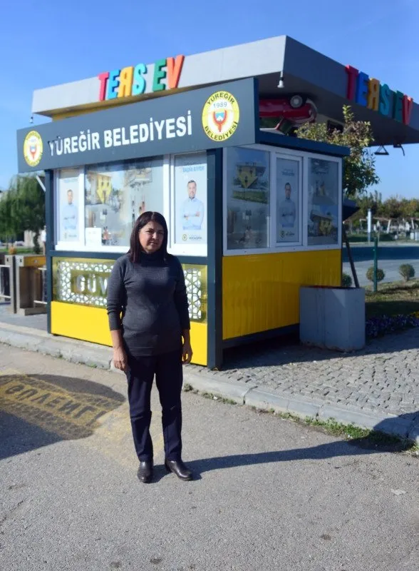 Şehit eşini CHP’li Adana Büyükşehir Belediyesi işten çıkardı Başkan Recep Tayyip Erdoğan sahip çıktı
