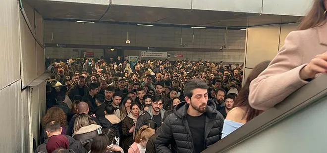 İstanbullunun ulaşım çilesi bitmiyor! Mecidiyeköy'de arızalanan yürüyen merdiven ters yönde hareket etti: 3 kişi yaralandı