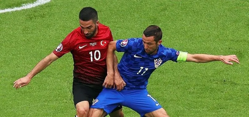 ARDA BASIN TOPLANTISINI TERK ETTİ!
