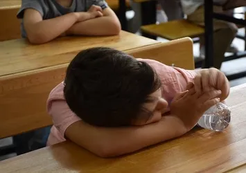Okula başlayan çocuklarda kaygıya dikkat