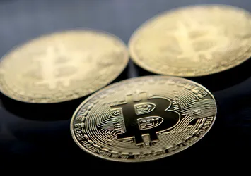 Bitcoin'de tarihi gelişme! Son bir yılın en büyük günlük düşüşü yaşandı